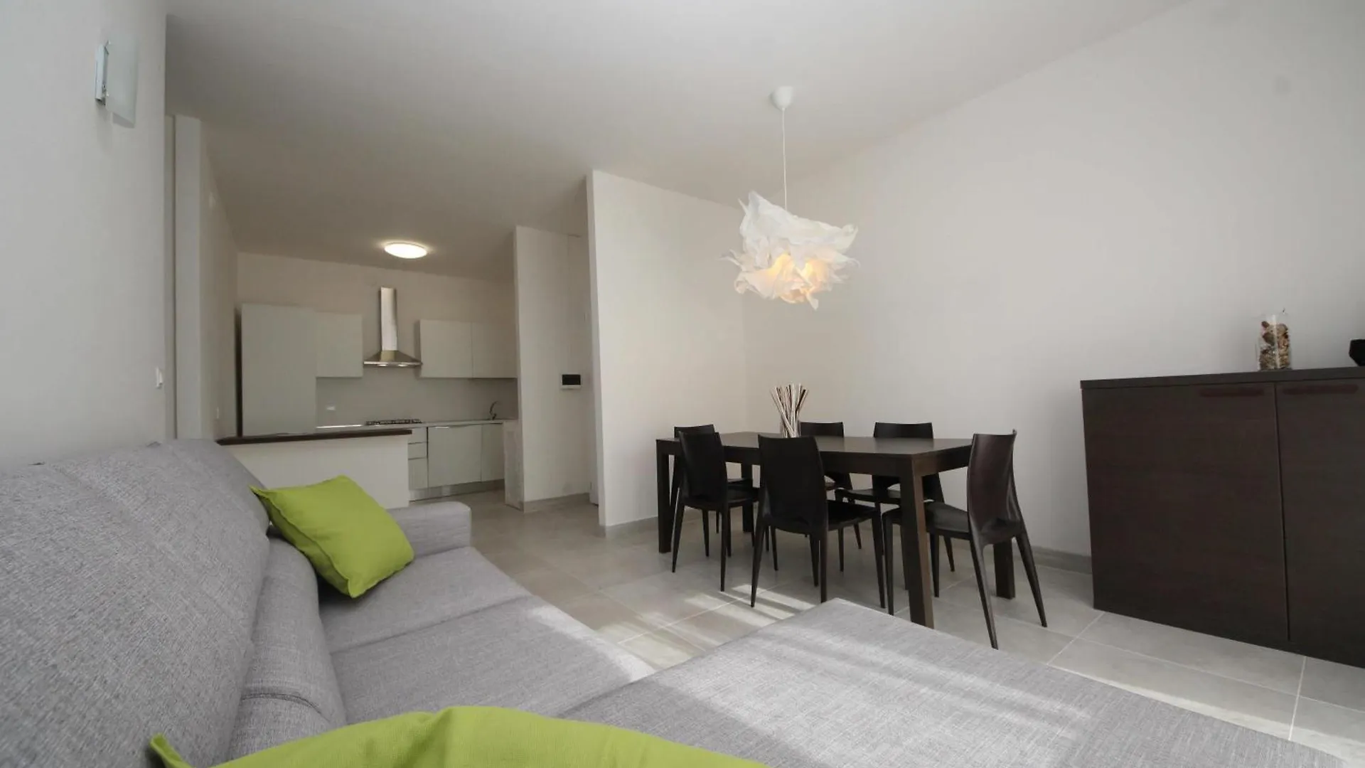 Апартаменты Villa Vilma Appartamento 01 Розолина-Маре