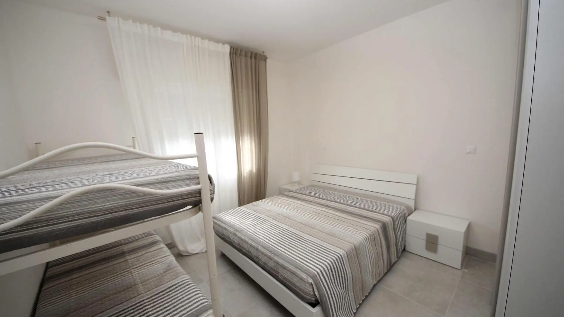 Villa Vilma Appartamento 01 Розолина-Маре Италия